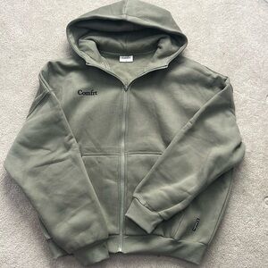 COMFRT Cloud Zip Hoodie